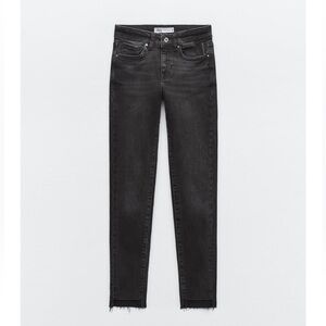 Zara mid-rise raw hem skinny jeans